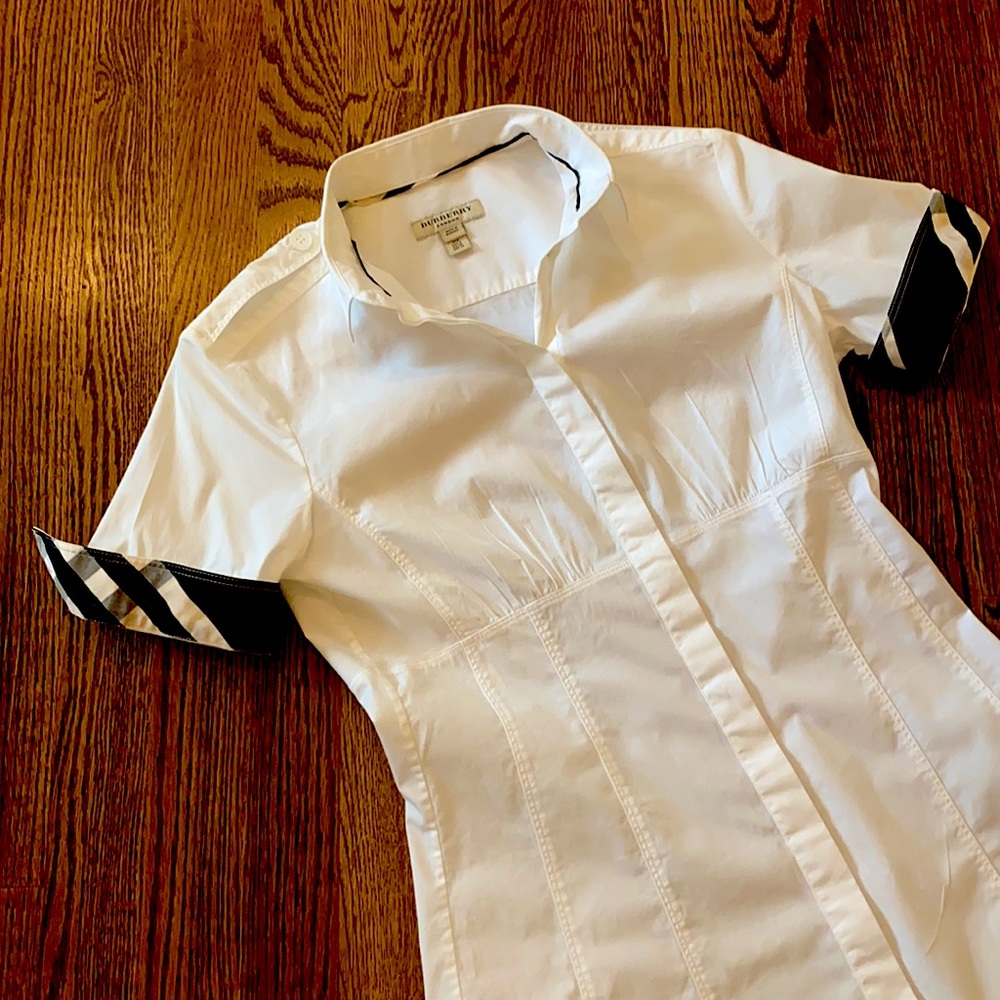 Burberry Women’s Button Up NWOT